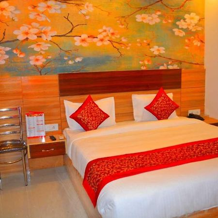 Hotel O Alpha Stay Ню Делхи Екстериор снимка
