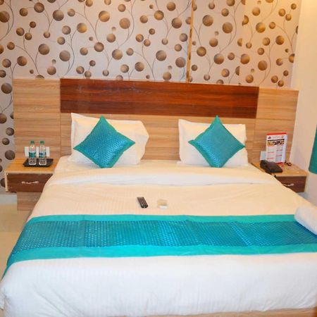 Hotel O Alpha Stay Ню Делхи Екстериор снимка
