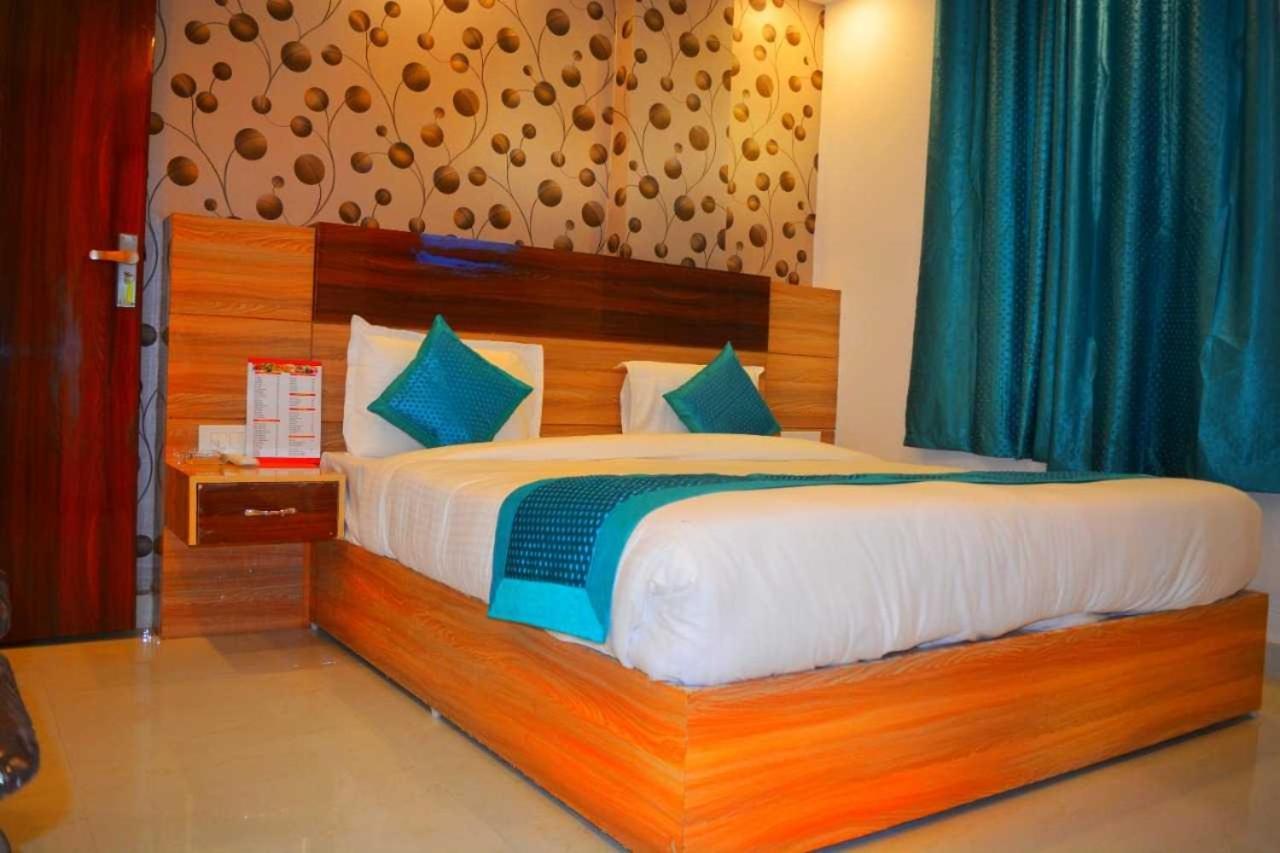 Hotel O Alpha Stay Ню Делхи Екстериор снимка
